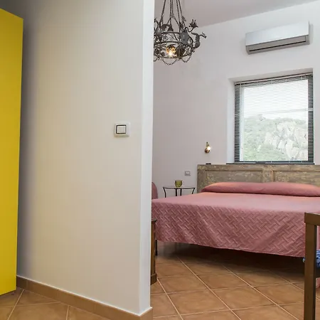 La Casa Della Nonna Motta Camastra